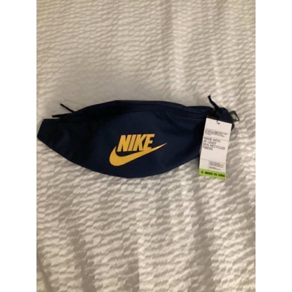 NIKE heritage waistpack size (3L) color: blue /‎ yellow